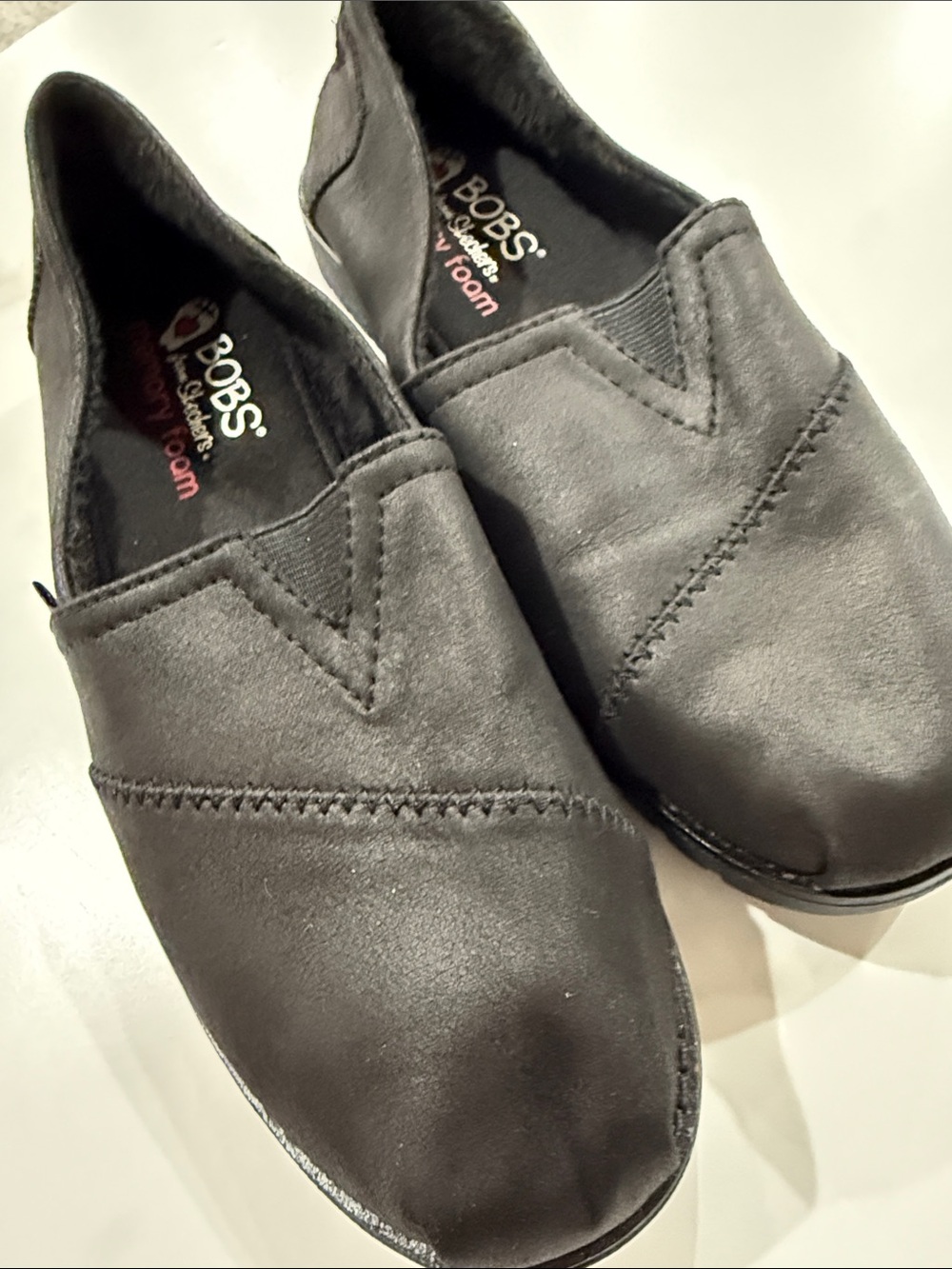 Skechers BOBS  Black Slip-On Loafers New never worn faux fur lining
